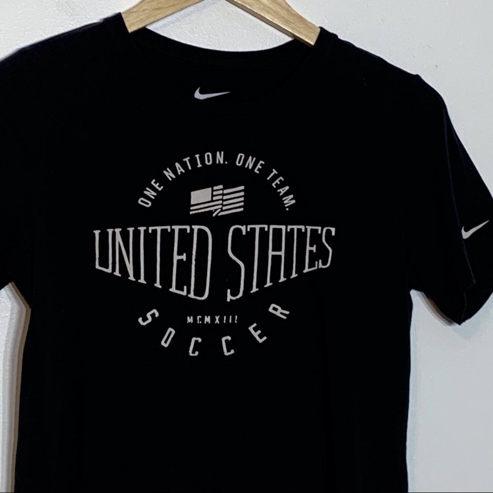 EUC super soft black Nike US Soccer T-shirt